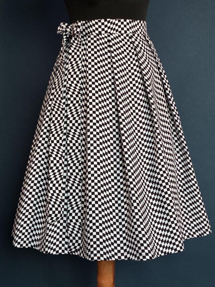 Iluze (zavinovací skládaná, pas max. 95 cm)